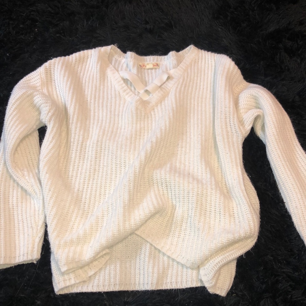 Super cute sweater!!